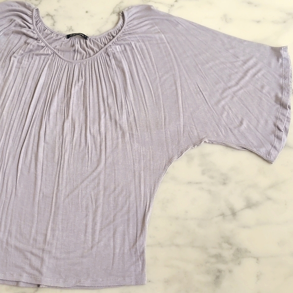 NWOT. Foreign Exchange 100% Rayon Loose Fit Wide Half Sleeve Top. - Picture 4 of 4